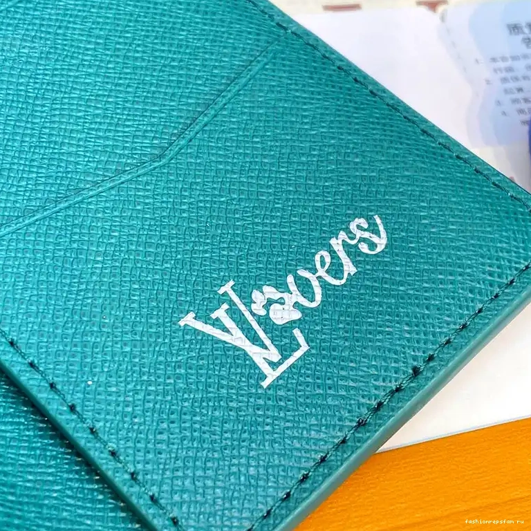 Fashionrepsfam ru LV 2411YA0074 Bags 0529